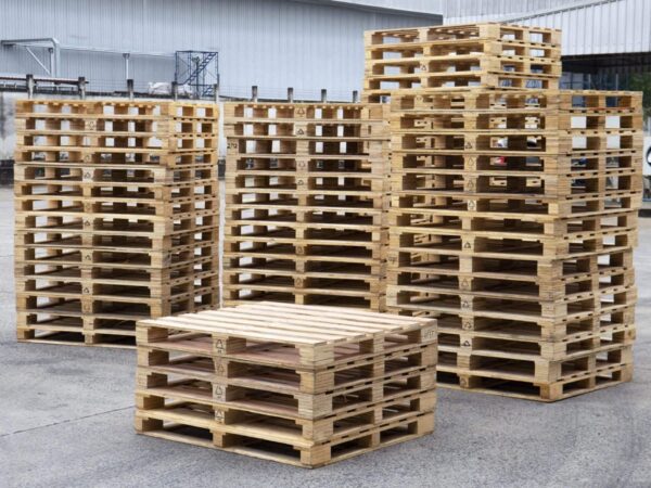 Wood pallet - Image 3